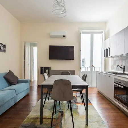 Anna's Luxury بيت للعطل